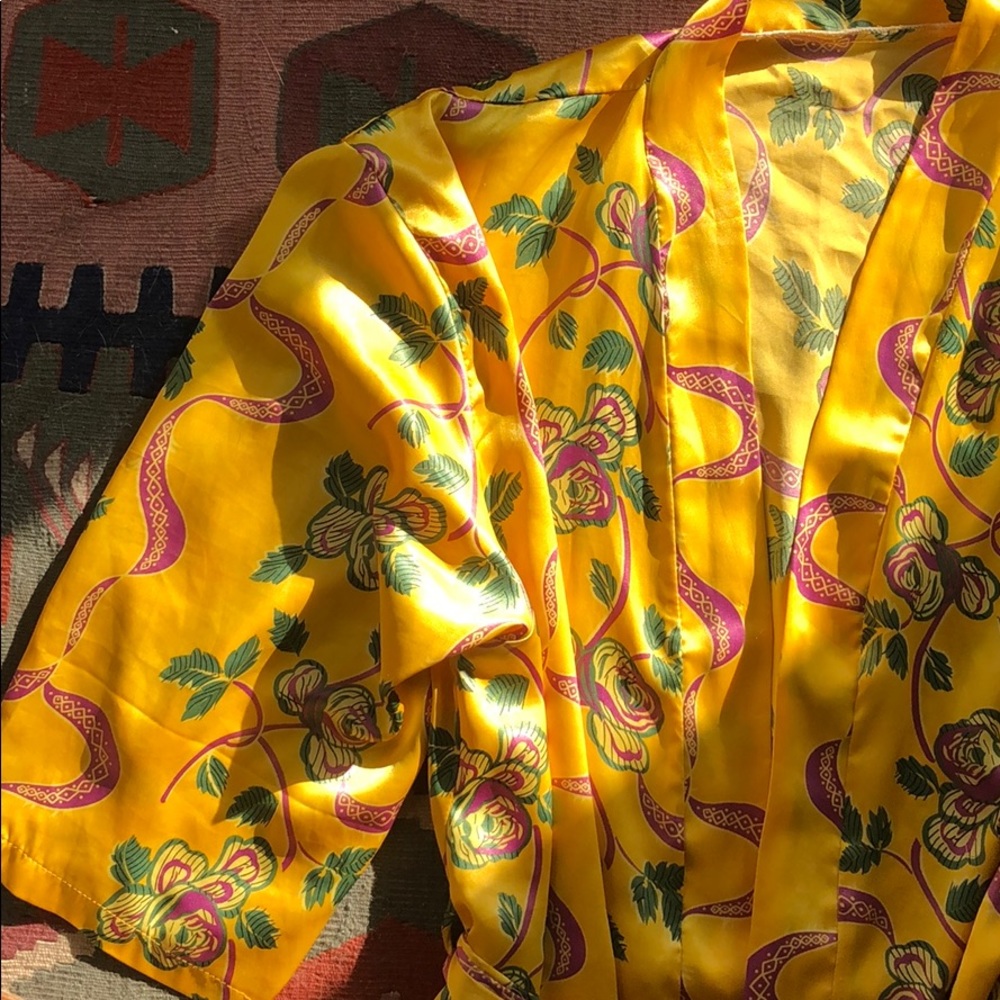 Thai Silk Robe - Picture 2 of 3